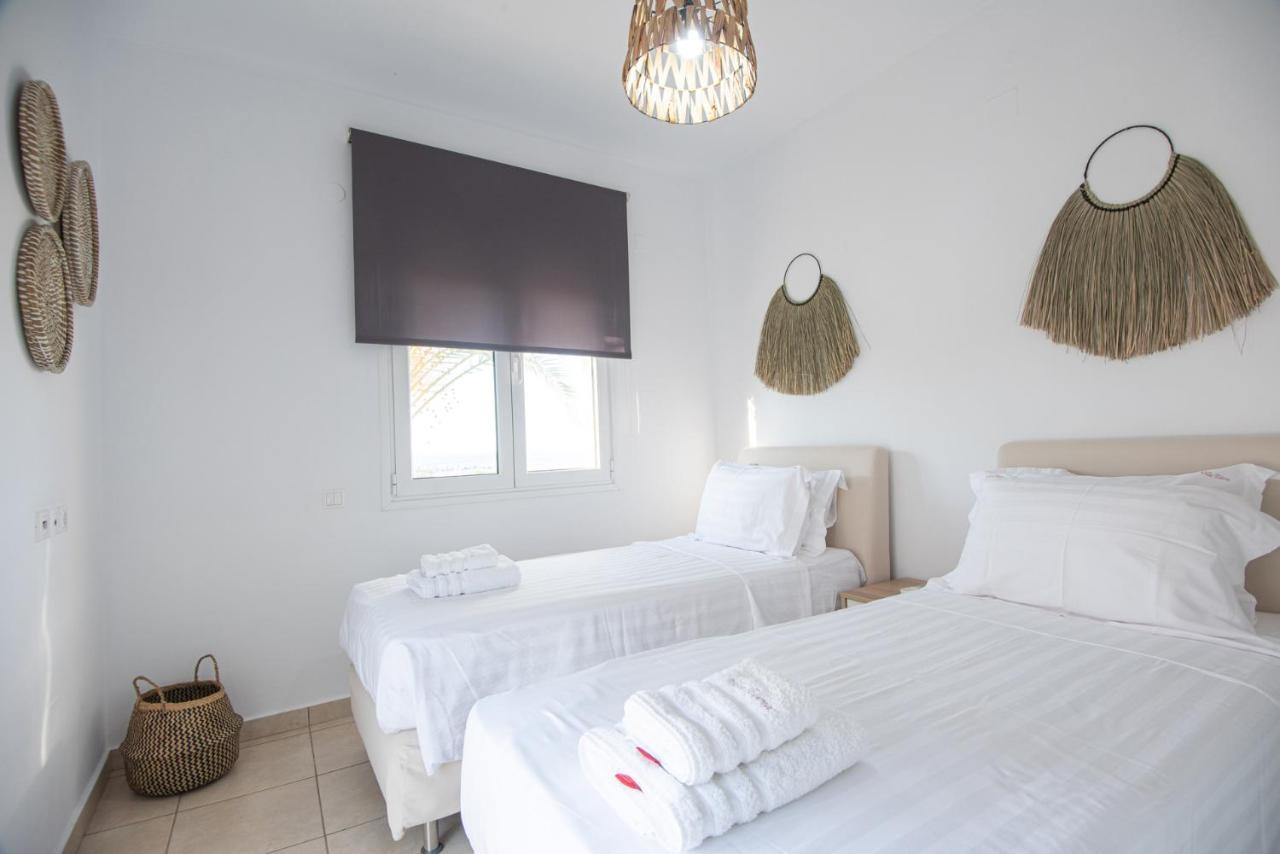 Villa Elena มิลาโตส ภายนอก รูปภาพ